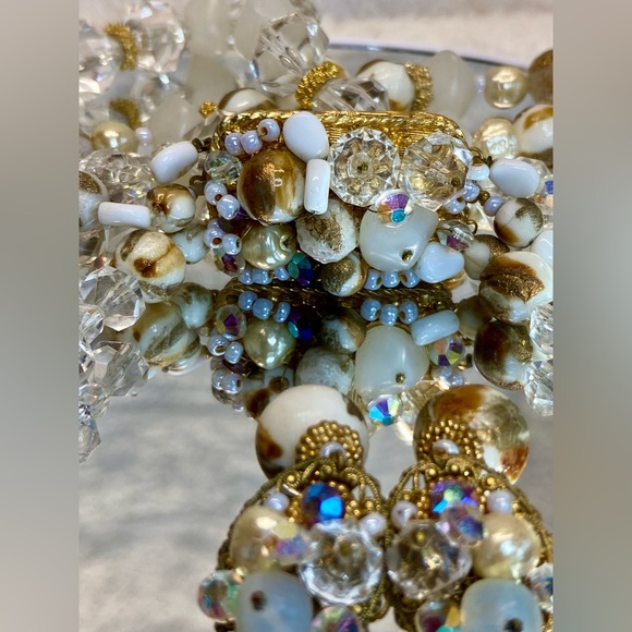 Vintage Multimedia 3 Strand Necklace and Earrings Set Glass Lucite Faux Pearl 16 - Picture 14 of 17